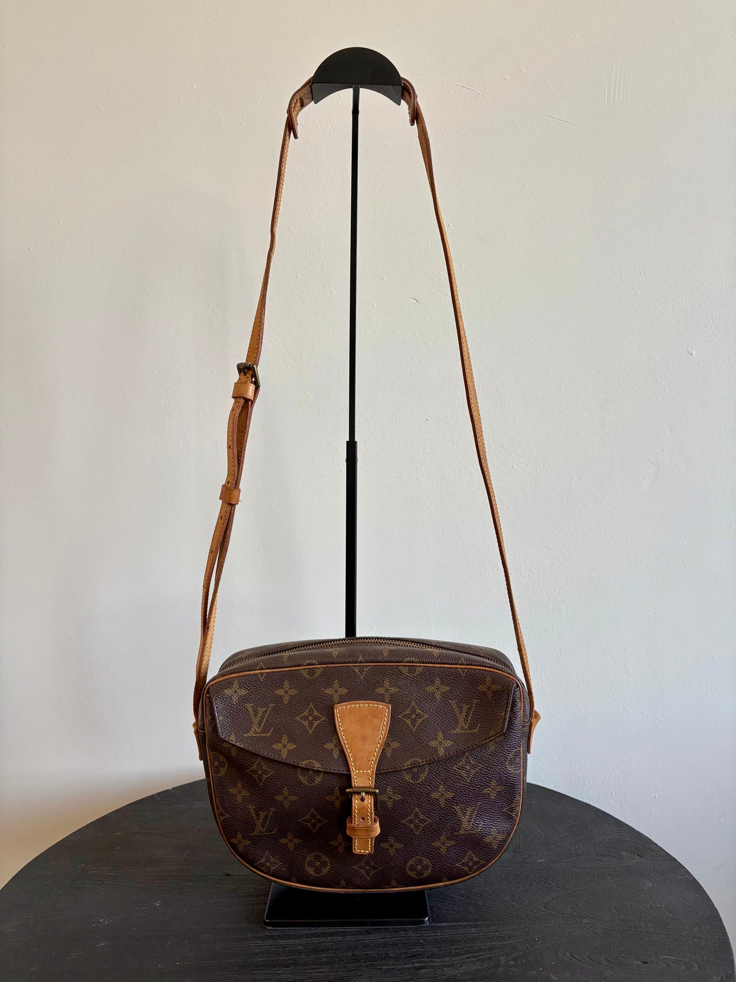 Louis Vuitton | Crossbody | Jeune Fille MM | July '92
