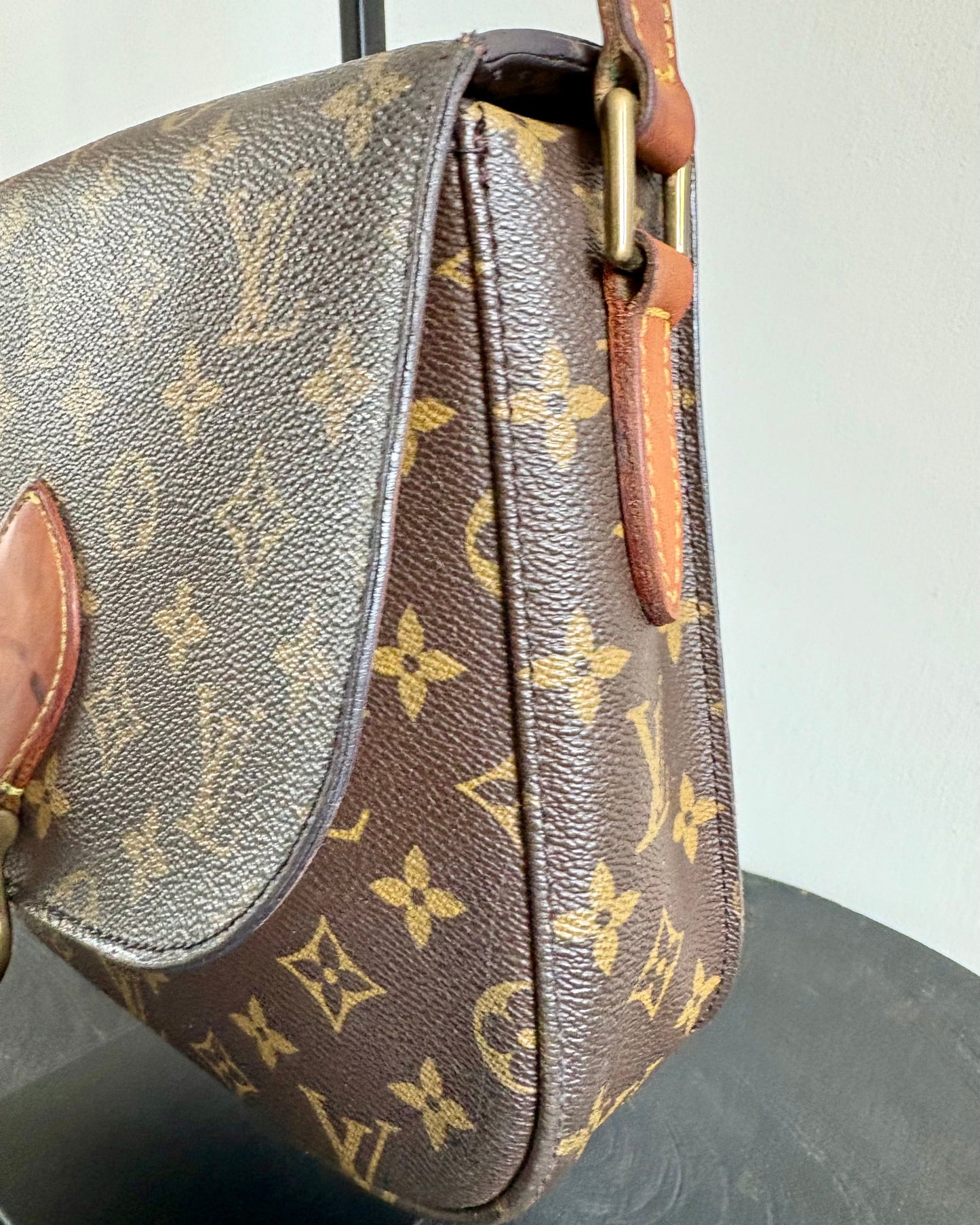 Louis Vuitton | Crossbody | Saint Cloud GM | July '89