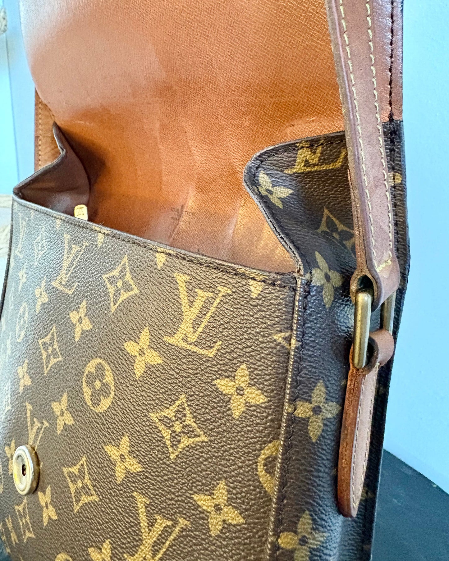 Louis Vuitton | Crossbody | Saint Cloud GM | July '89