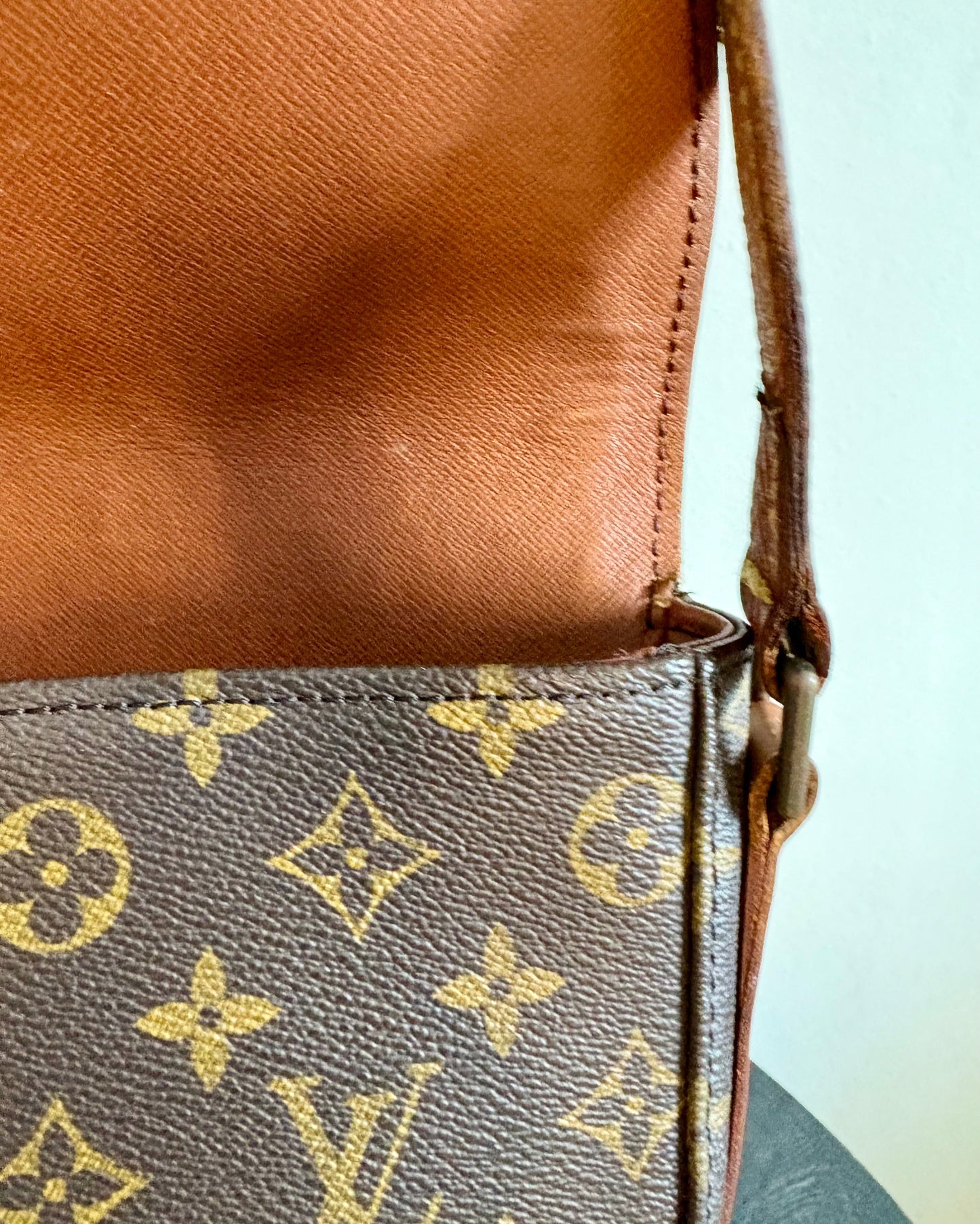 Louis Vuitton | Crossbody | Chantilly GM | May'89