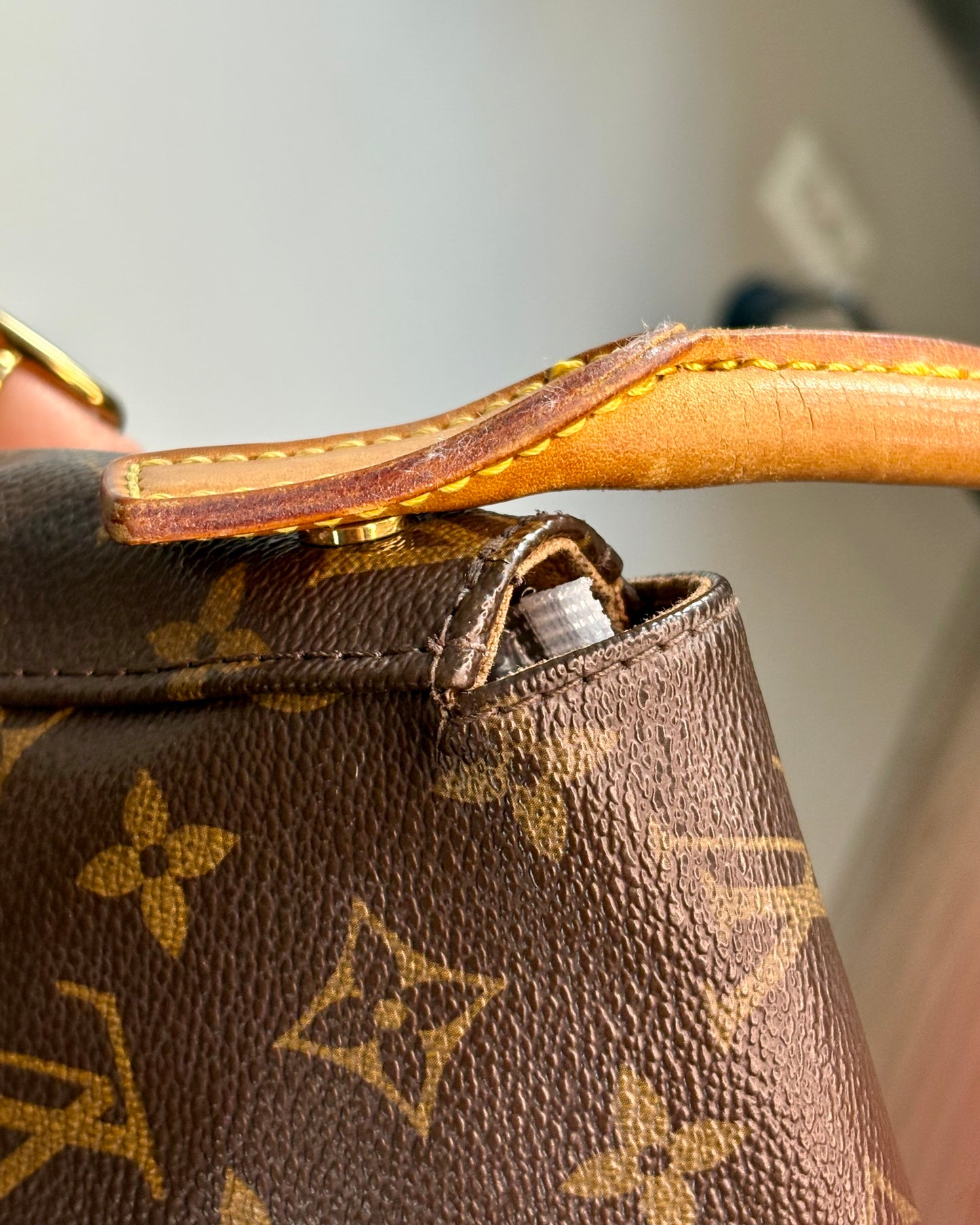 Louis Vuitton | Handbag | Looping PM | November '06