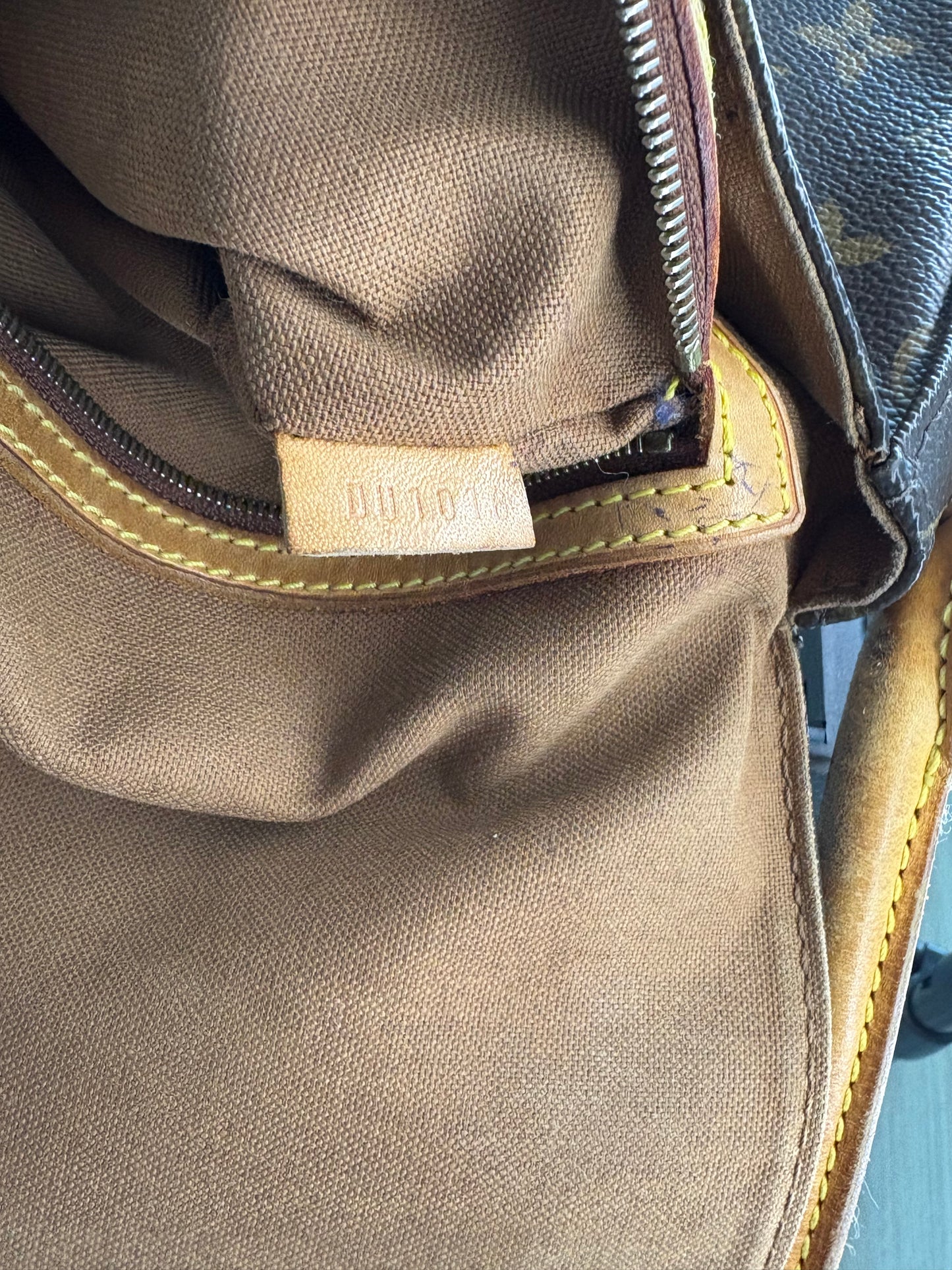 Louis Vuitton | Handbag | Looping PM | November '06