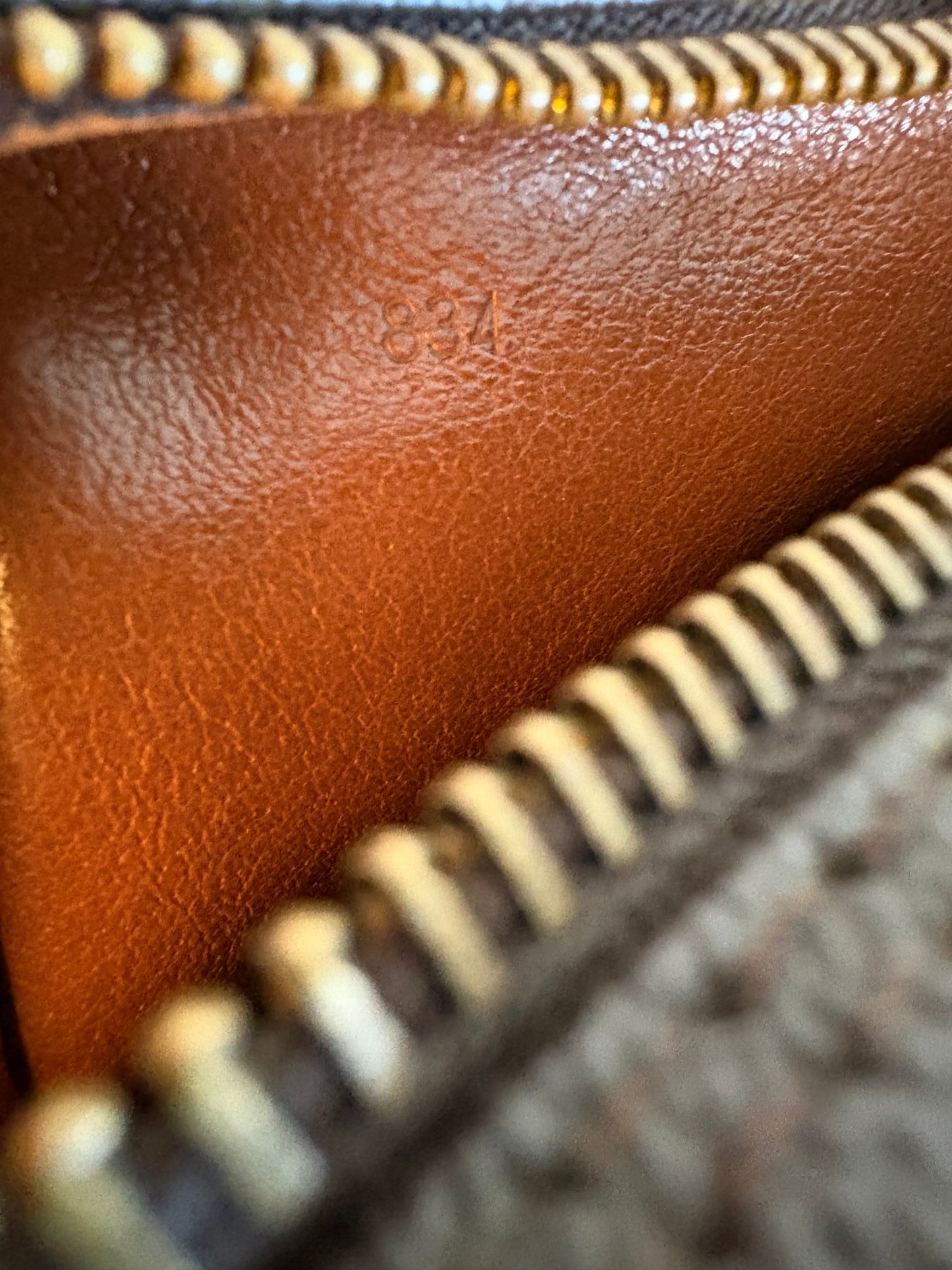Louis Vuitton | Crossbody | Marceau PM | April '83