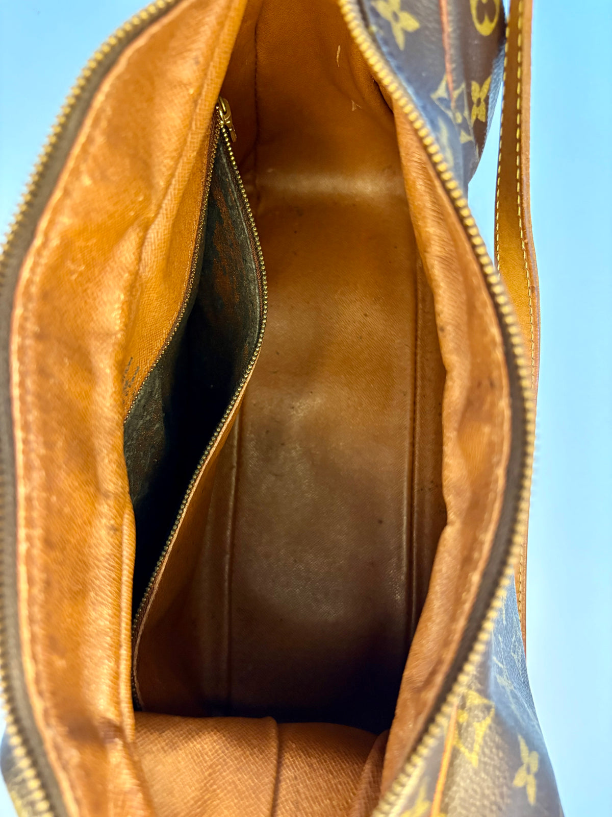 Vintage LV Bologne 35