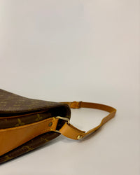 Louis Vuitton | Shoulder/Cross body bag | Cartouchiere GM | February'82